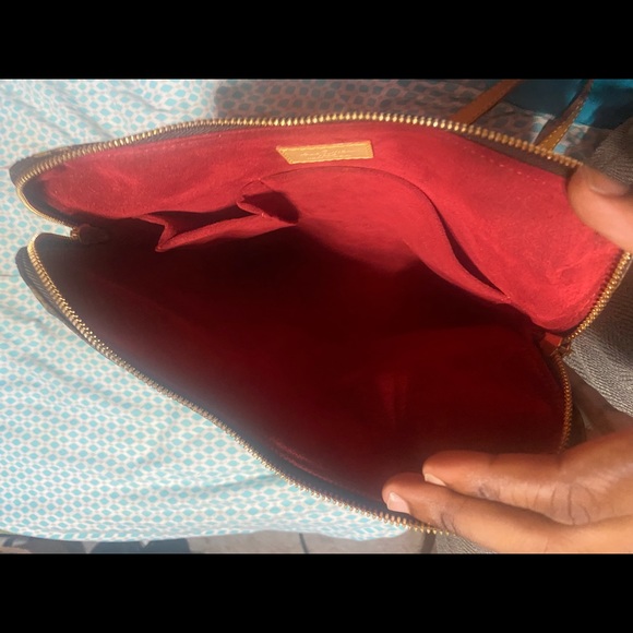 Louis Vuitton Unisex Bag - Picture 4 of 4